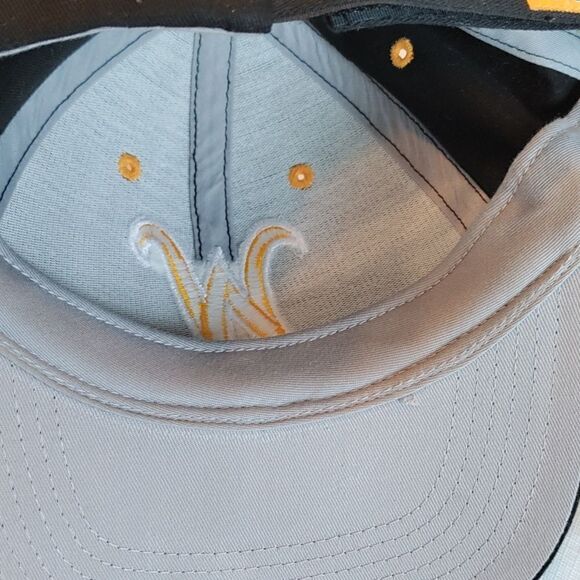 Vintage Wichita State Hat - Picture 8 of 8